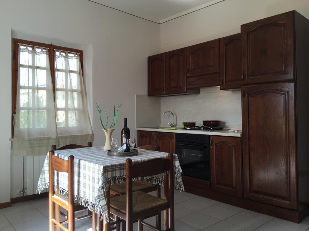 Aparthotel Il Porto à Tuoro sul Trasimeno Extérieur photo