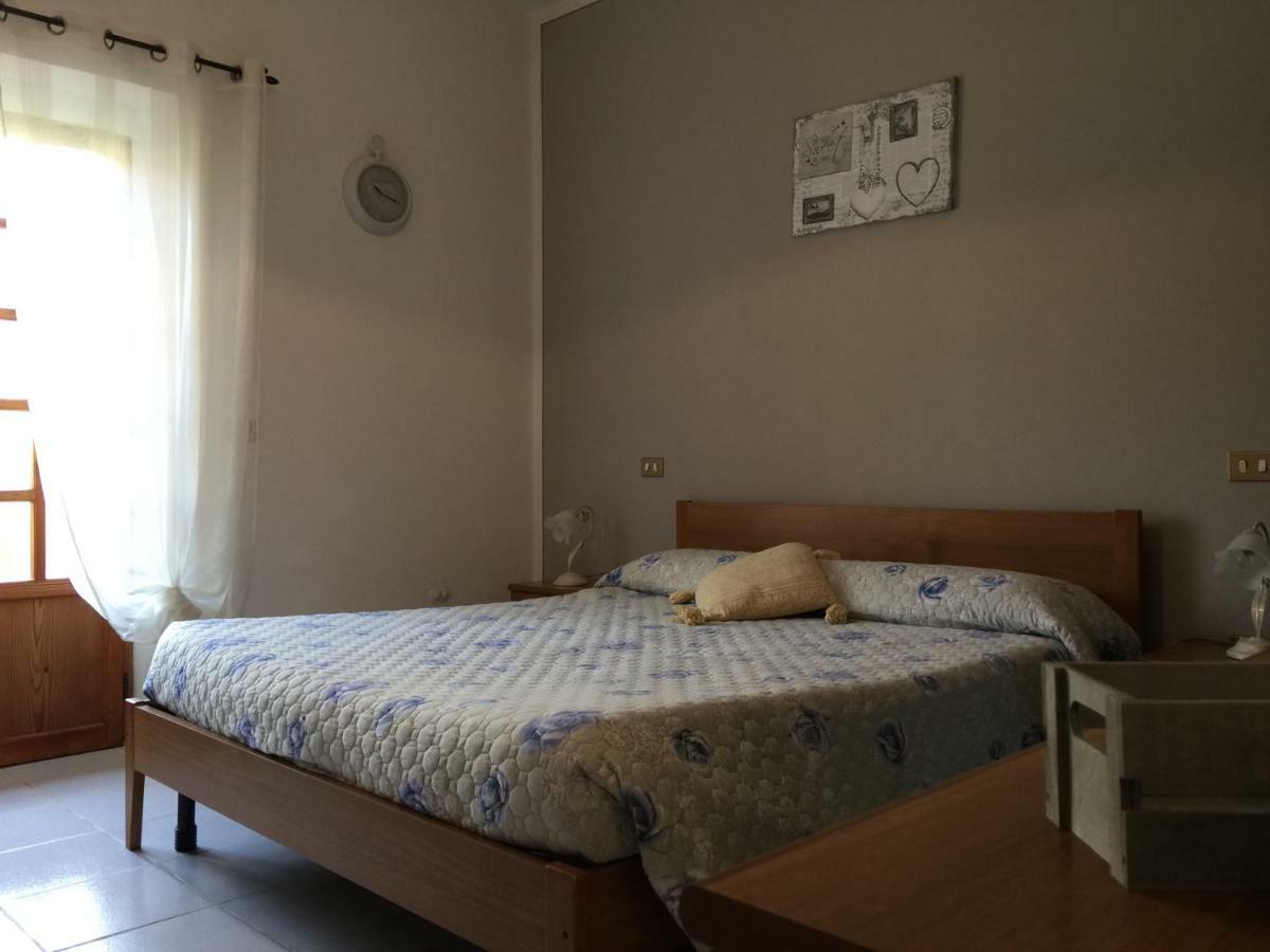 Aparthotel Il Porto à Tuoro sul Trasimeno Extérieur photo